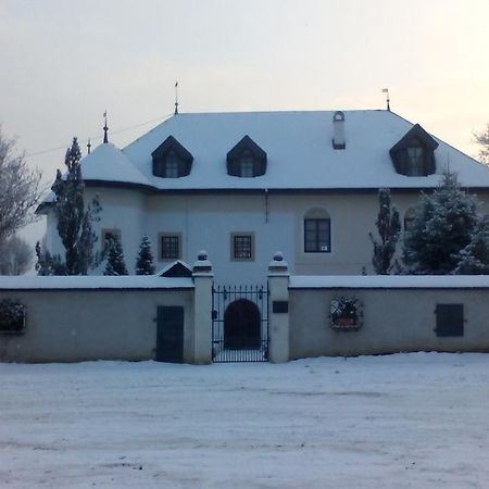 Castle Kastiel Kotesova Leilighet Eksteriør bilde