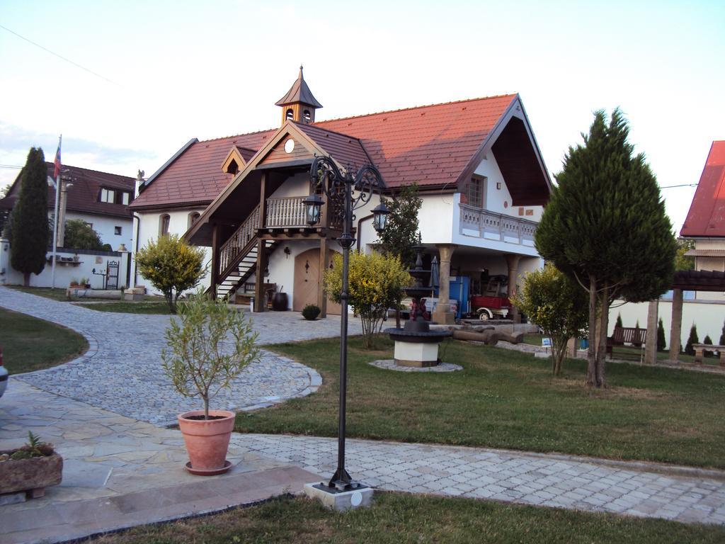 Castle Kastiel Kotesova Leilighet Rom bilde