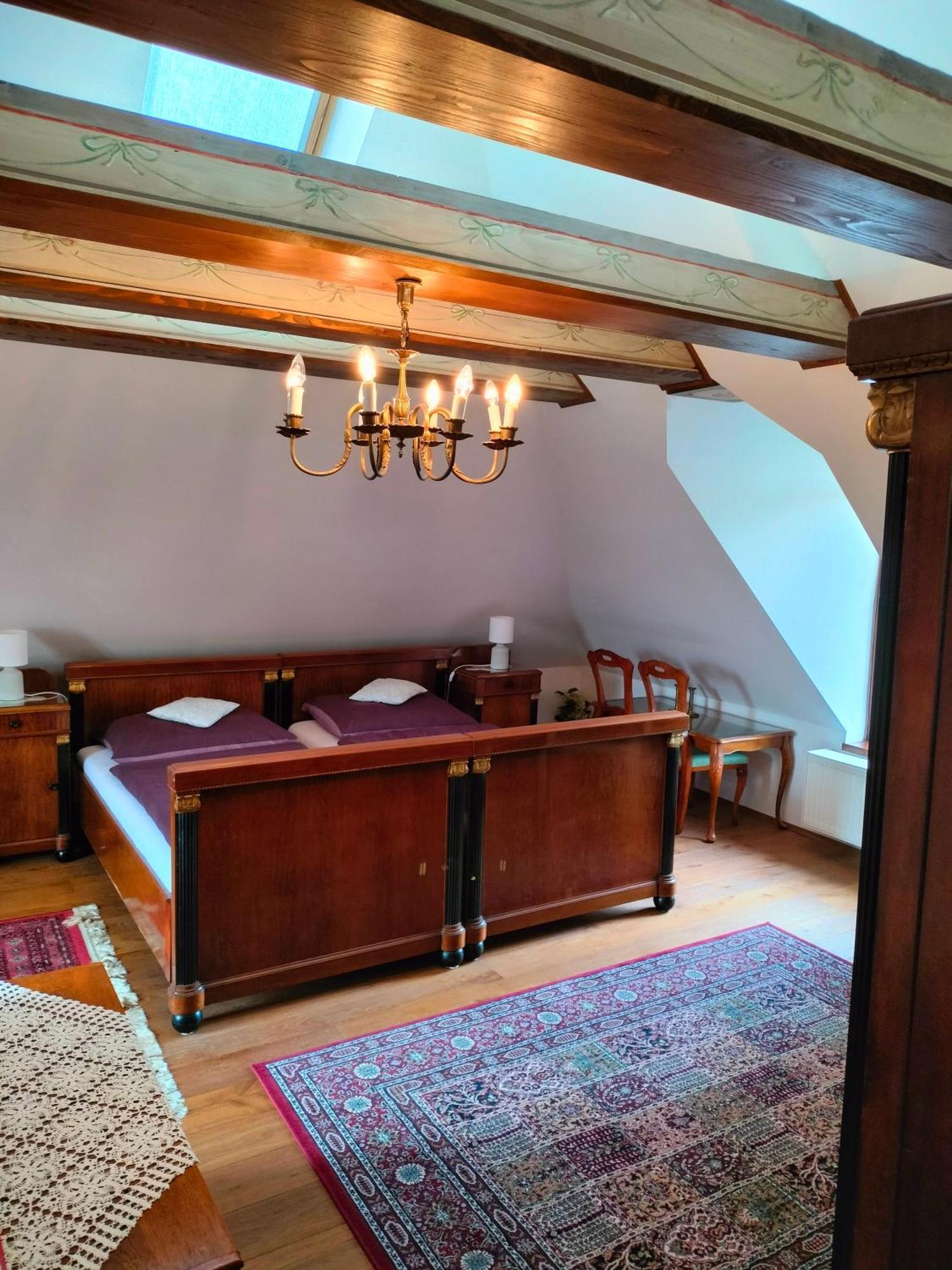 Castle Kastiel Kotesova Leilighet Eksteriør bilde