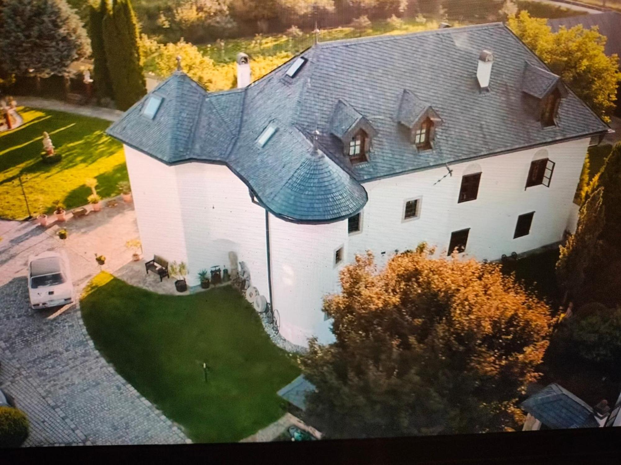 Castle Kastiel Kotesova Leilighet Eksteriør bilde